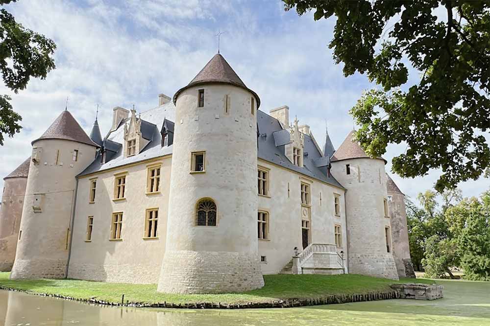 Château et Jardins d’Ainay-le-Viel